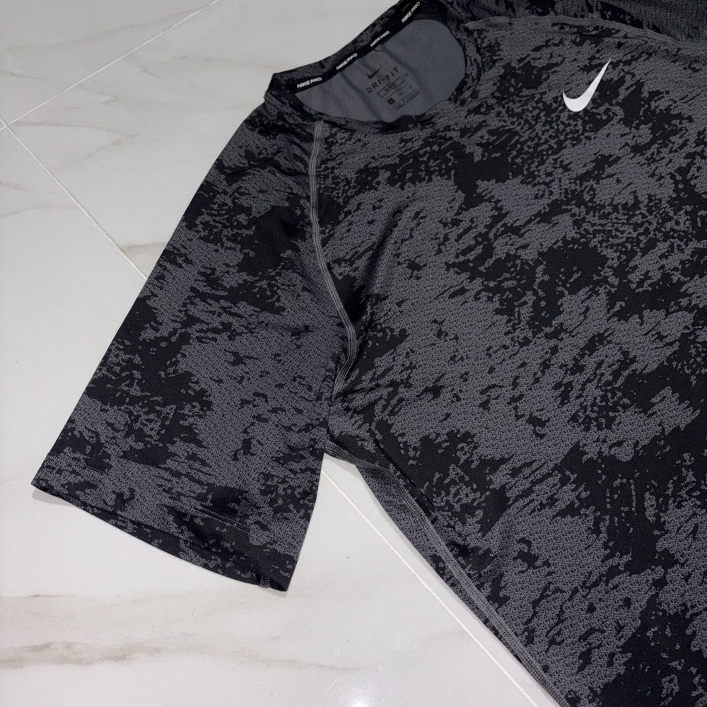Nike Pro Shirt Mens XL Black Digital Camouflage Dri Fit Performance Active Tee